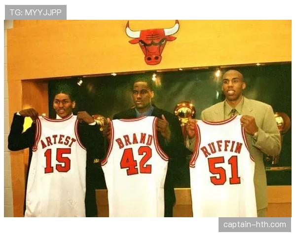 埃尔顿·布兰德内线单打效率提升 显著拉开与同位置球员差距